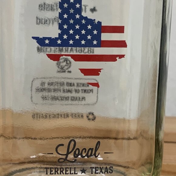 BOTTLE - 32oz 1836 FARMS glass milk bottle purple cap Terrell Texas, FLAG 10" - Picture 5 of 9